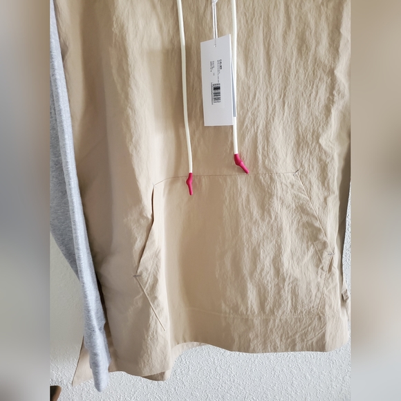 NWT Calme by Johnny Was / Nylon Hoodie Pullover With Cotton Blend Sleeves xs - Picture 3 of 8